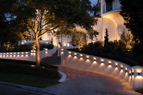 Driveway Lights Guide: Outdoor Lighting Ideas + Tips | Install-It-Direct