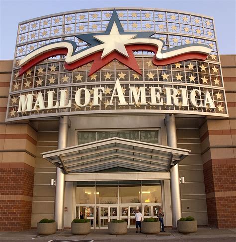 The Mall of America Turns 25. Here Are Some Fun Facts.