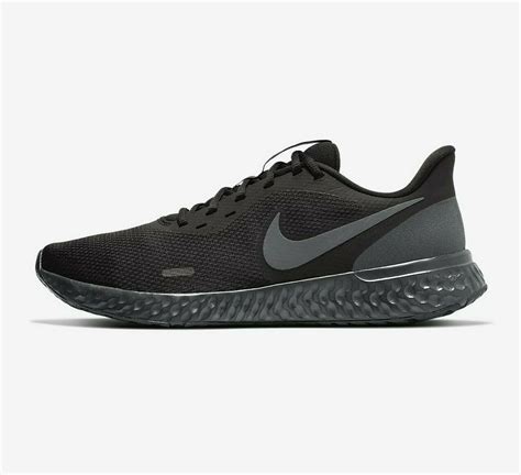 Nike Revolution 5 Men’s Athletic Sneakers Black Running Shoe Workout ...