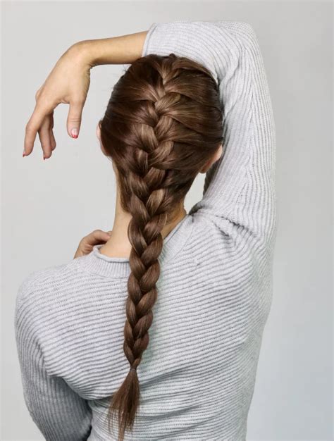 A Step-by-Step Guide on How to French Braid Your Hair | French plait ...