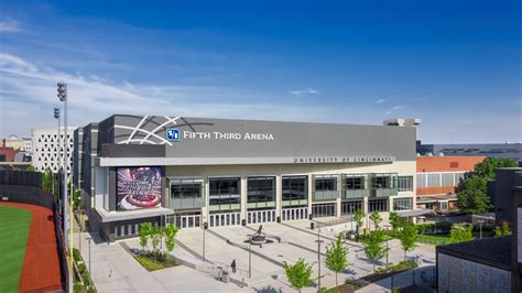 University of Cincinnati, Fifth Third Arena Renovation | www.skanska.ro