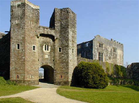 Berry Pomeroy Castle - Wikipedia