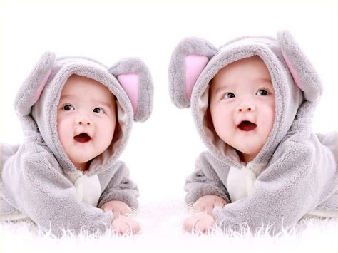 Twin Babies Wallpapers - Top Free Twin Babies Backgrounds - WallpaperAccess