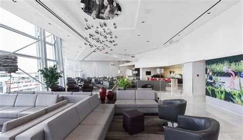 Credit Cards with Free Airport Lounge Access for Canadians | Frugal Flyer