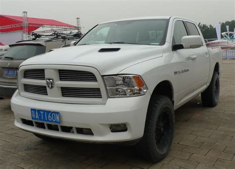 Dodge Ram 1500 pickup truck is matte white in China