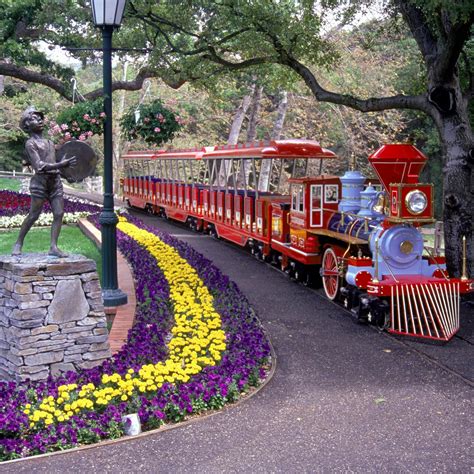 Neverland Ranch Rides - Neverland Michael Jackson S Playground Park ...