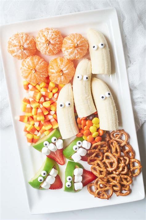 Halloween Fruit Tray - Recipes From A Pantry