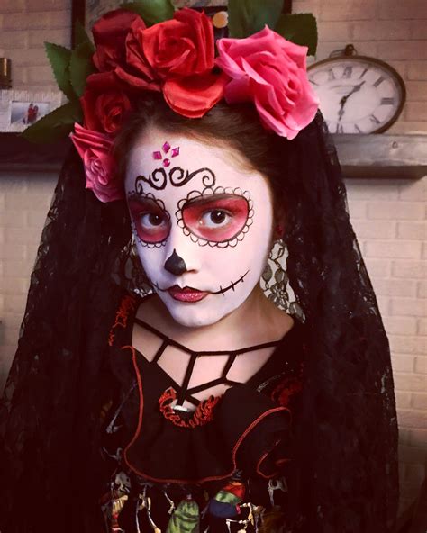 Sugar skull girl Halloween Skeletons, Halloween Skull, Halloween ...