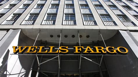 Wells Fargo to cut jobs at Charlotte headquarters | myfox8.com