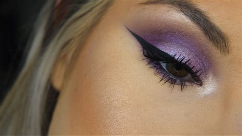 Easy Purple Eyeshadow Makeup Tutorial - YouTube