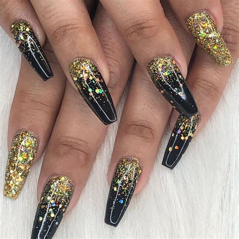 UPDATED: 64 Elegant Gold and Black Nails (Nov 2020)