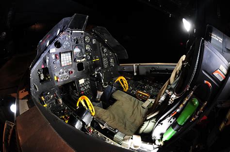 Lockheed F-117 Nighthawk cockpit : r/cockpits