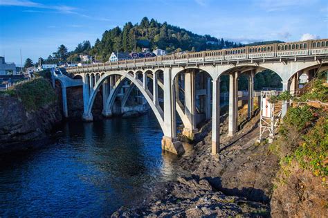 Depoe Bay Bridge | Visit Oregon