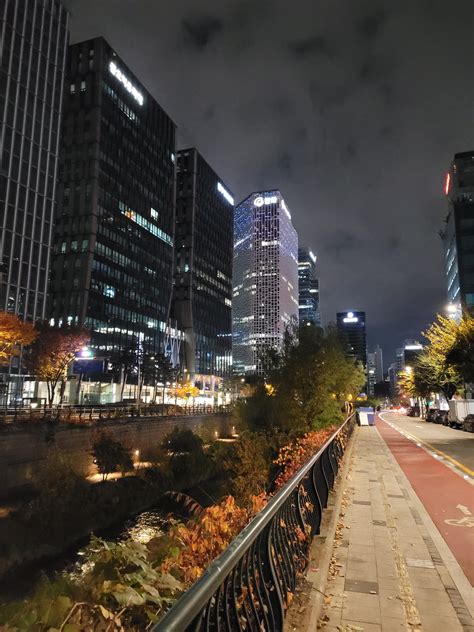 Cheonggyecheon at night. seoul korea : r/CityPorn