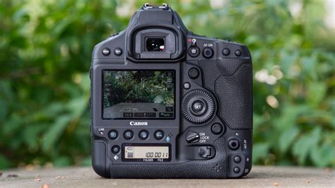 Canon EOS-1D X Mark III Review | PCMag