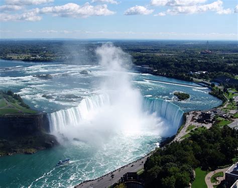 5-five-5: Niagara Falls (Canada)