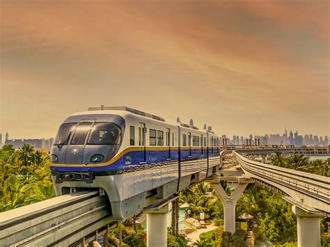 The Palm Monorail: The Pointe Station is now open