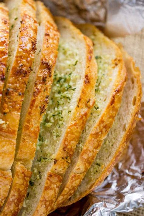 Garlic Bread with Sliced Bread Recipe - Dinner, then Dessert