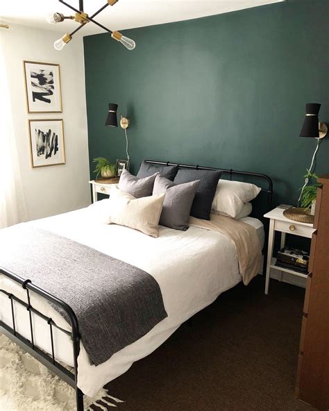 Transform Your Bedroom With Green Walls : 5 Ideas – HomeDecorish