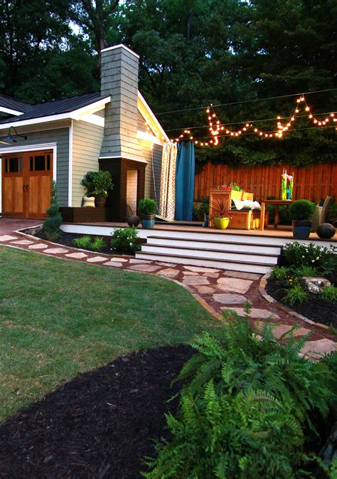 How to Turn a Small Backyard into an Entertaining Oasis | Martha Stewart