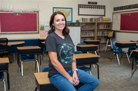 New teacher starts with fourth grade at Sunnyside - Havre Weekly Chronicle