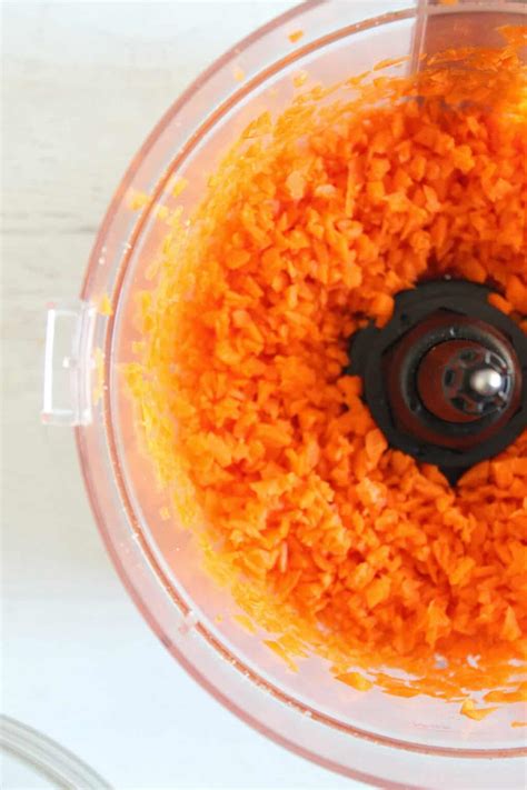 How to Shred Carrots Quickly and Easily: Two Methods - Zest for Baking