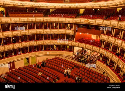 Vienna Opera House Interior High Resolution Stock Photography and ...