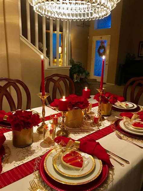 10+ Red And Gold Table Decorations – DECOOMO