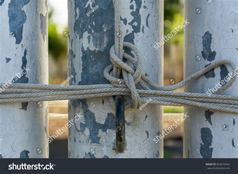 Rope Knot On Flage Pole Stock Photo 624616964 | Shutterstock