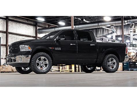 363, Rough Country 2.5 inch Leveling Lift Kit for the Dodge Ram 1500