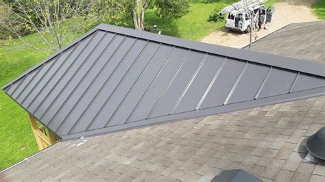 How To Combine Metal Roof With Asphalt Shingles? - Roofing Contractors ...