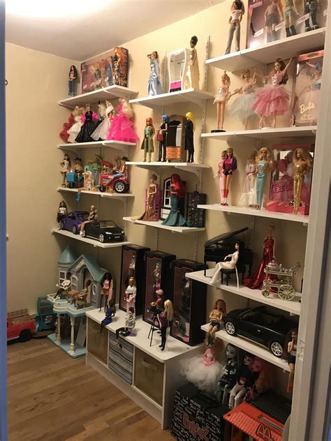 My (mostly) Barbie display : r/Dolls