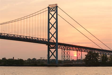 U.S. Coast Guard Rescues Five People Near The Ambassador Bridge ...