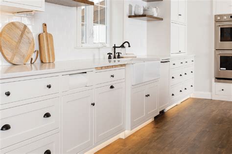 Floating Kitchen Cabinets & Floating Kitchen Islands: How Do They Work?