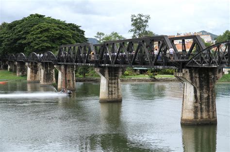 File:Bridge over the river Kwai 2527.jpg - Wikimedia Commons