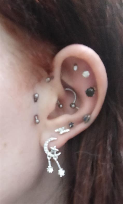 Complete right ear setup (left ear has 9) will change some jewellery ...