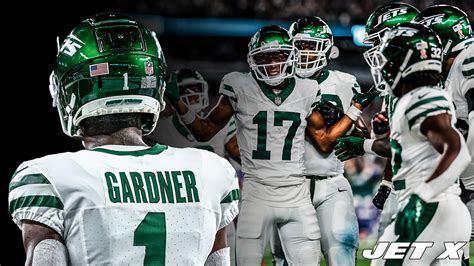 New York Jets officially reveal new uniforms: Classic 1980s return