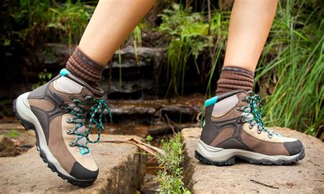 5 Best Hiking Socks - practicalwilderness.com