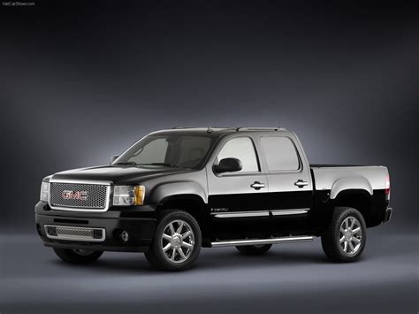 GMC Sierra Denali (2007)