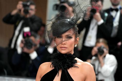 Jennifer Lopez Wins for Most Fascinator-Worthy Cat Eyes at the Met Gala ...