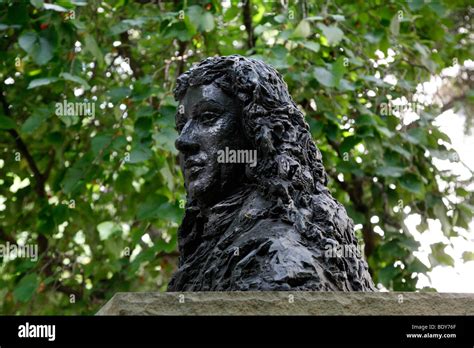 Statue of Samuel Pepys in Seething Lane Garden, City of London, UK ...