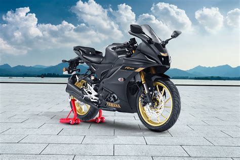 Yamaha R15 V4: Roadtest Review BikeWale | atelier-yuwa.ciao.jp