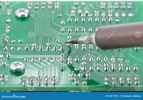 The Solder Electronics PCB With The Soldering Iron Stock Photo - Image ...