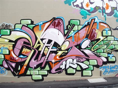 Grafiti New Most: Graffiti Wall Street Art For Design Ideas