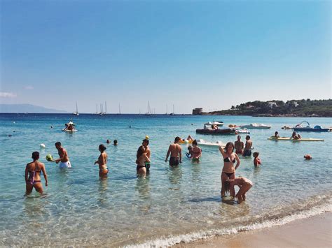 Getting to the Beaches on the Alghero Beach Bus - jforjackie