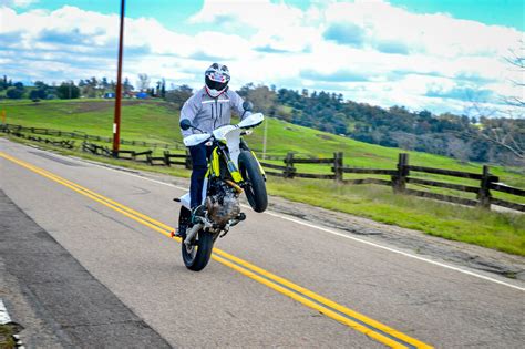 2020 Husqvarna 701 Supermoto Review - Cycle News