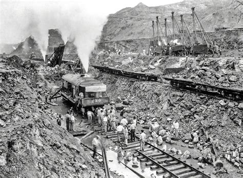 Excavation of the Panama Canal, 1913. | Canal de panama, Paysages du ...