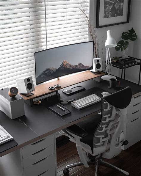 Mekunotech - Minimal Desk Setups | Progettazione interni casa ...