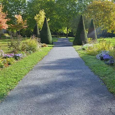 How Do You Prepare the Ground for a Gravel Walkway? Gravel Walkway, Pea ...