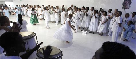 Clothes for Spirits: Opening and Closing the Cosmos in Brazilian Umbanda